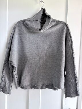 Relaxed Gray Distressed Turtleneck Sweater